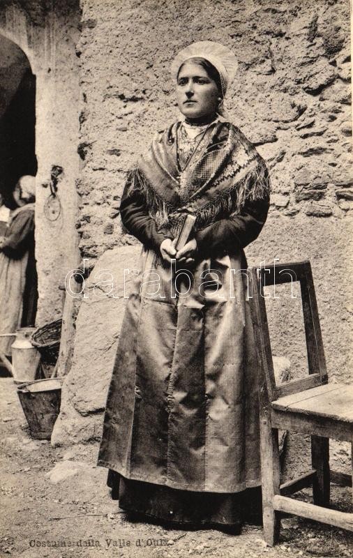 Costume della Valle d'Oulx, ed. P. Pedrini / Occitan woman, folklore, Okcitán nő népviseletben.