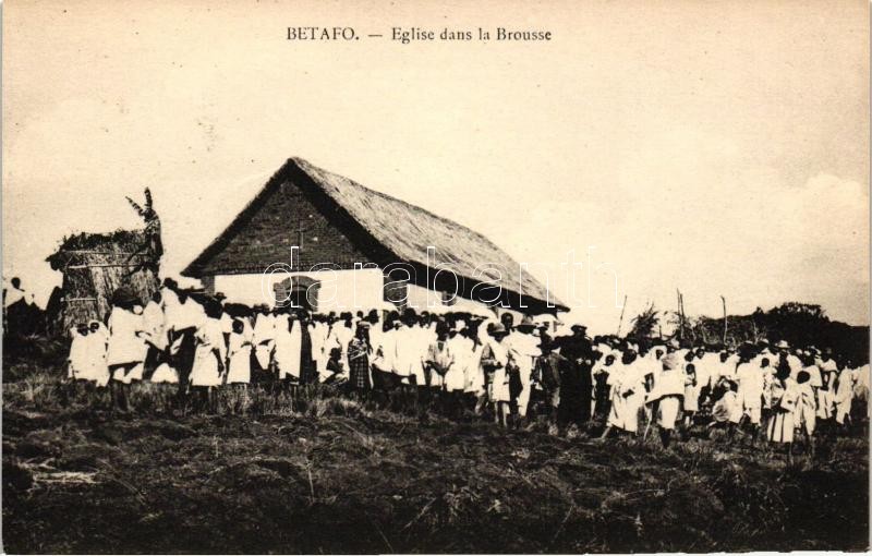 Betafo, Eglise dans la Brousse / church