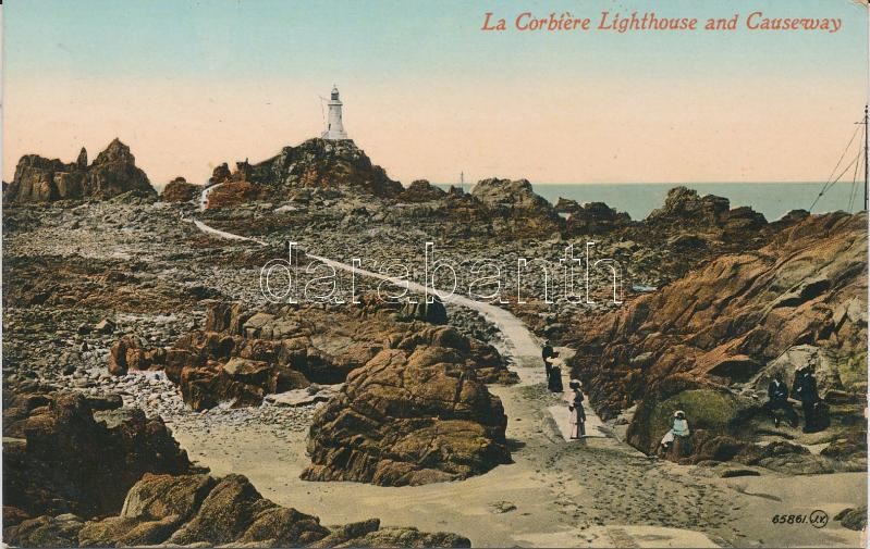 Jersey, Saint Brélade, causeway to the La Corbiere lighthouse