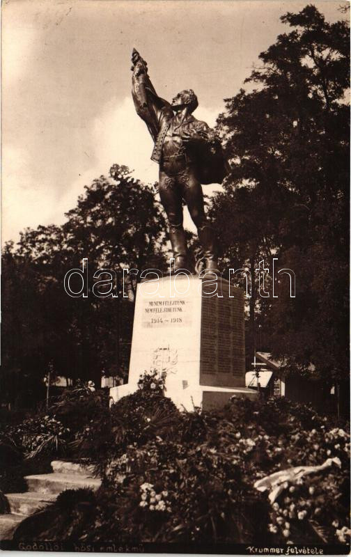 Gödöllő, Hősi emlékmű, Krummer photo