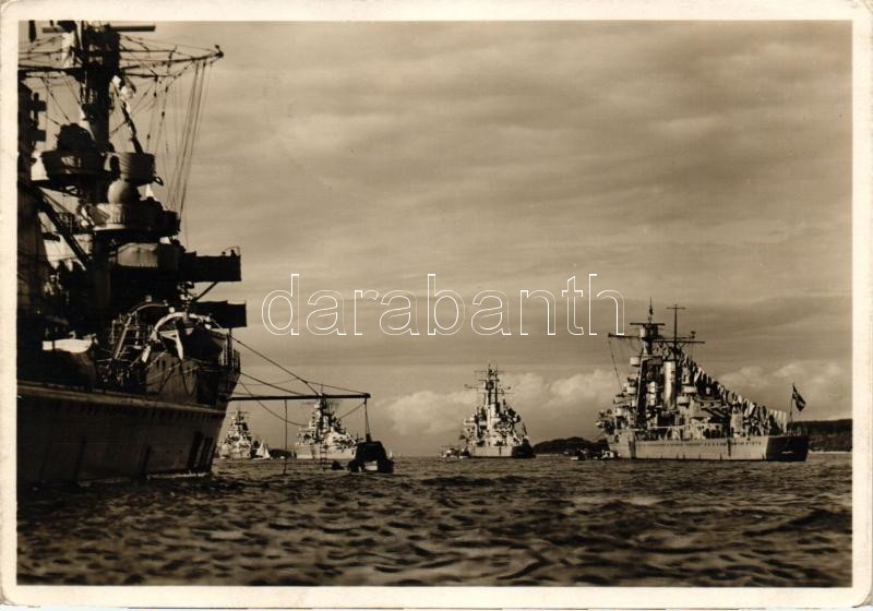 Német haditengerészet, harci hajók, Flotte im Hafen von Kiel / German Navy, battle ships