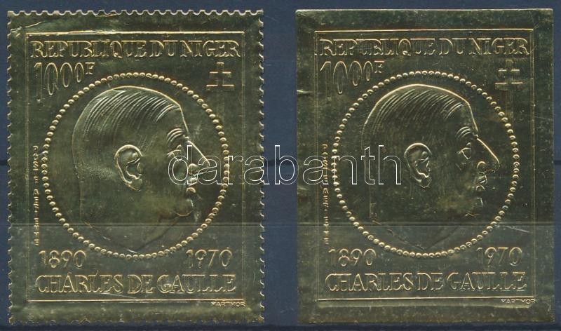 Charles de Gaulle fogazott + vágott aranyfóliás bélyeg, Charles de Gaulle perforated + imperforated gold-foiled stamp