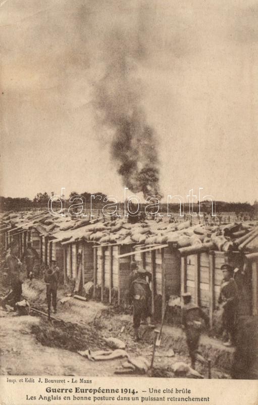 1914 Guerre Européenne / WWI military, burning city, British soldiers, I. világháború, égő város, brit katonák védelmi erődítmény mögött