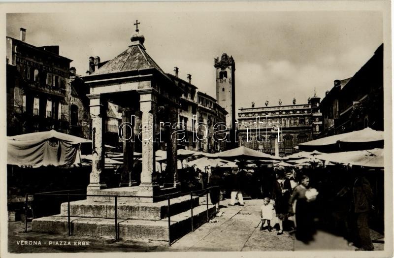 Verona, Piazza Erbe / market square