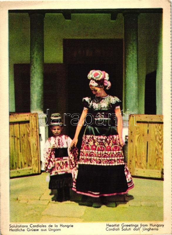 Mother and son in traditional dress, Hungarian folklore from Mezőkövesd, from postcard booklet, Mezőkövesdi népviselet, anya és fia, kiadja a MEFHOSZ, képeslapfüzetből