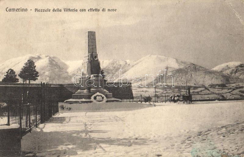 Camerino, Piazzale della Vittoria con effetto di neve / square, snow, winter, monument