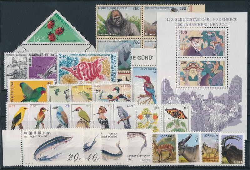 1992-1994 Animals 28 stamps + block, 1992-1994 Állat motívum 28 db bélyeg, közte teljes sorok és ívszéli értékek, összefüggések + blokk
