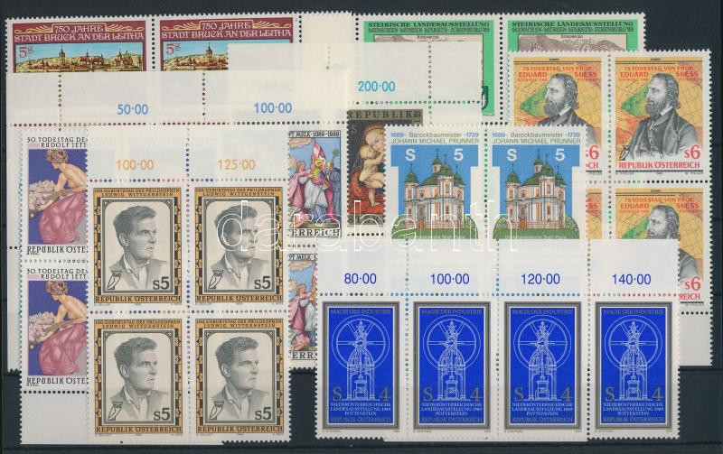 8 diff blocks of 4 + 1 stripe of 4, 8 klf négyestömb + 1 négyescsík
