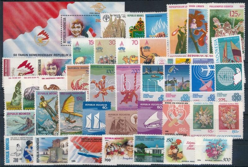 1979-1995 42 stamps + 1 block, 1979-1995 42 db bélyeg, közte teljes sorok + 1 db blokk
