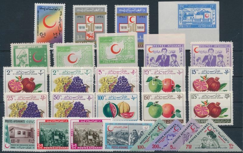 1956-1972 27 db klf képes bélyeg, közte teljes sorok és vágott értékek stecklapon, 1956-1972 27 stamps