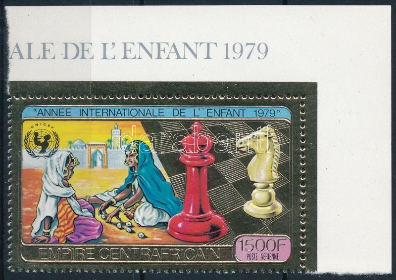 Nemzetközi gyermekév, sakk ívsarki aranyfóliás bélyeg, International Children's Year, Chess corner golden-foiled stamp