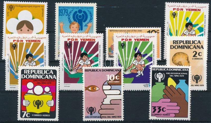 Nemzetközi Gyermekév motívum 7 klf sor + 1 blokk + 4 önálló érték 2 db stecklapon, International Children's Year 7 sets + 1 block + 4 stamps