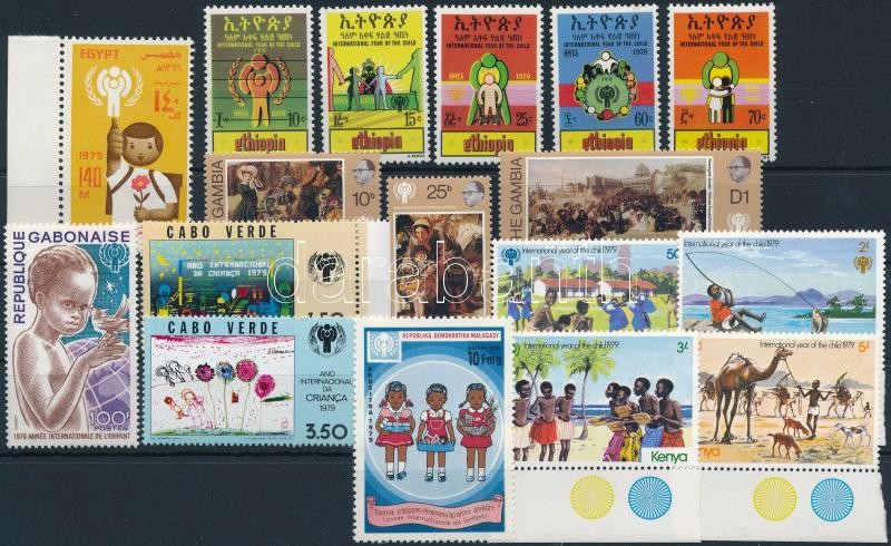 1979-1980 Nemzetközi gyermekév motívum 4 klf sor + 3 db önálló érték, 1979-1980 International Children's Year 4 set + 3 stamp