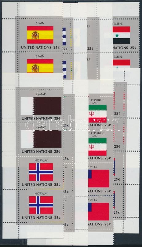 Flag set in corner stripes of 4, Zászló sor ívsarki négyescsíkokban