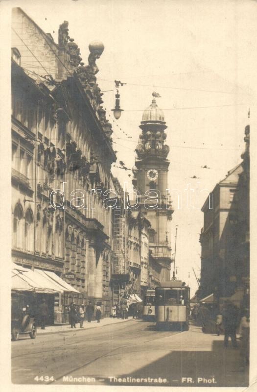 München, Munich; Theatinerstrasse / street view, trams. FR. Phot.