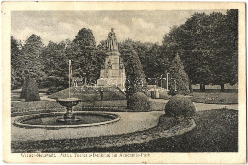 Wiener Neustadt,Maria Theresia Denkmal im Akademie Park / monument in park