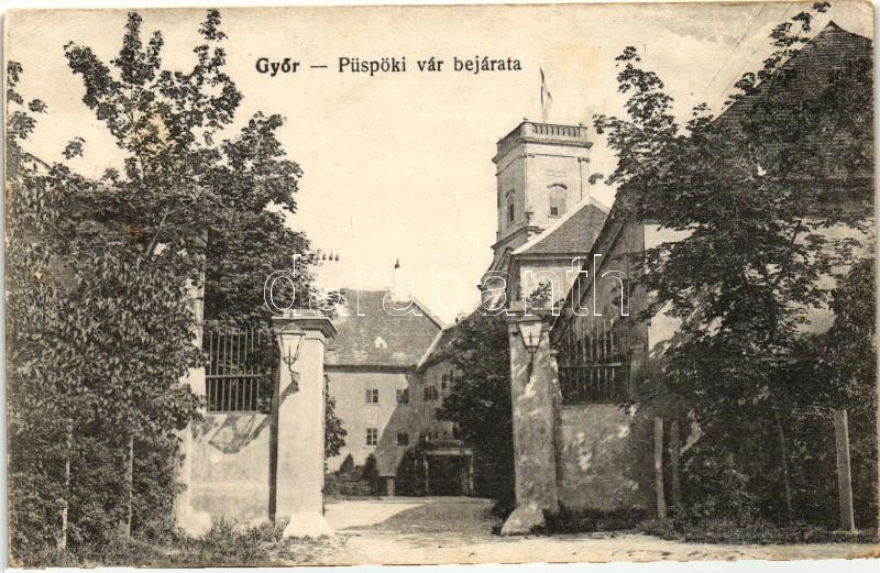 Győr, Püspöki vár bejárata
