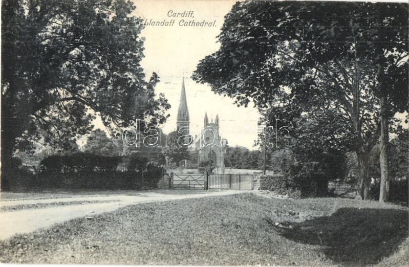 Cardiff, Llandaff Cathedral, park