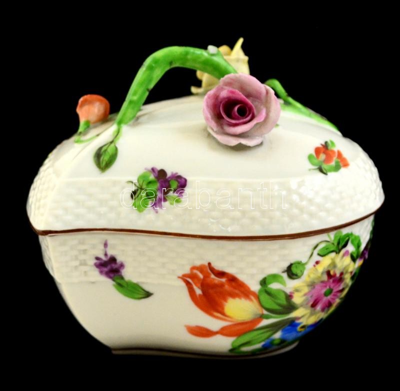 Herendi virág mintás, rózsás díszítésű bonbonniere. Kézzel Darabanth Kft.