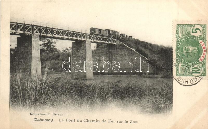 Dahomey, Le pont du chemin de fer sur le Zou / railway bridge with train over the Zou river