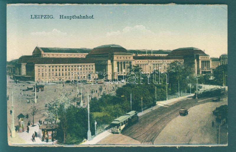 Leipzig, Hauptbahnhof / railway station, tram
