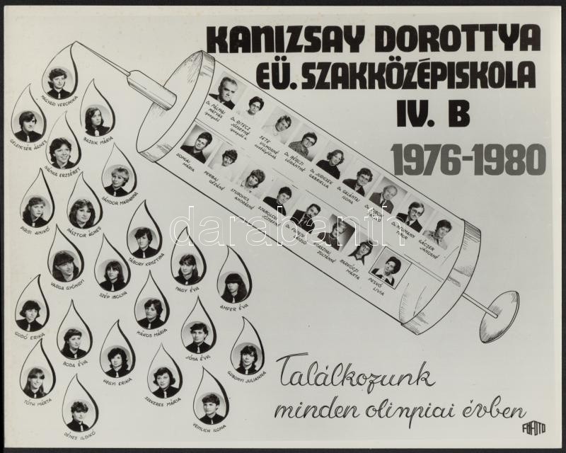 1980 Budapest, Kanizsay Dorottya Eü. Szakközépiskola tanárai és végzett növendékei, kistabló nevesített portrékkal, 24x30 cm