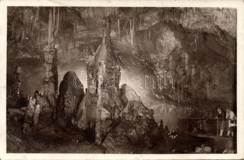 Aggtelek cseppkőbarlang, oszlopcsoport a főágban, Kessler Hubert dr. felvétele