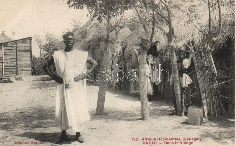 Dakar, Dans le Village / indigenous village, folklore