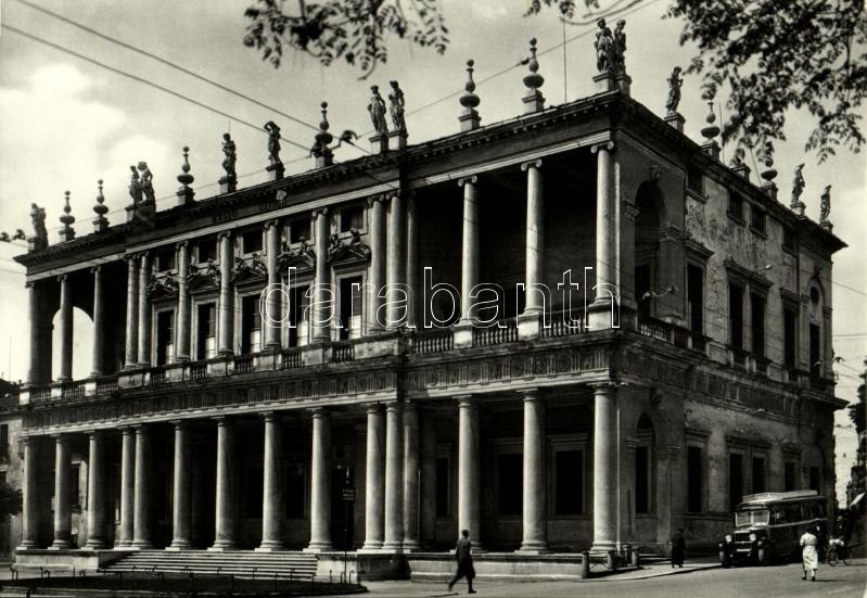 Vicenza, Piazza G. Matteotti, Palazzo Chiericati ora del Museo Civico / palace, museum, automobile + Teatro Olimpico Palladio 1580 Vicenza cancellation (14,8 cm x 10,2 cm)