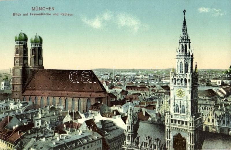 München, Munich; Blick auf Frauenkirche und Rathaus / general view, church, town hall