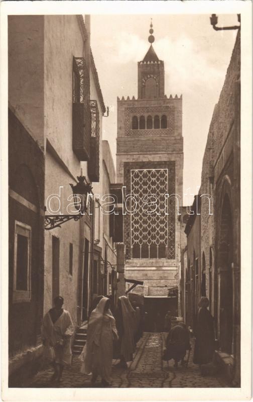 Tunis, Rue Sidi-Ben-Arous / street, mosque