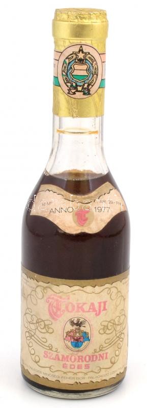 1977 Tokaji Szamorodni des bor Tolcsva bontatlan 0 25 l