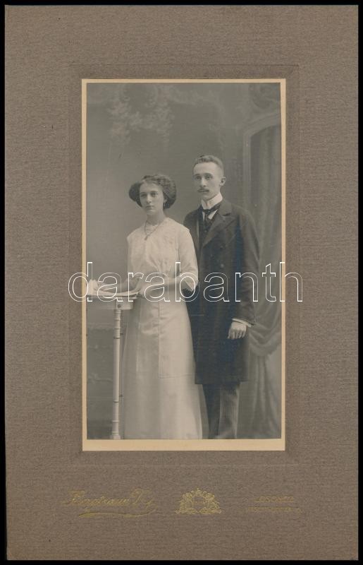 cca 1910 Losoncz, Bergtraun D. fényképész műtermében készült vintage fotó, 19x10,6 cm, karton 30x19,2 cm