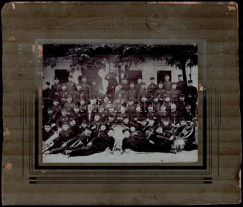 cca 1922 Zenekari csoportkép, 17,3x22,5 cm, karton 30x34,5 cm