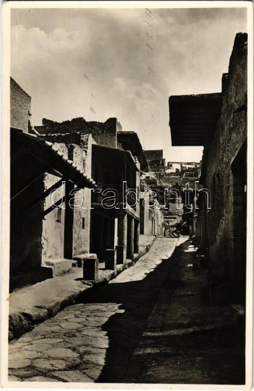 Ercolano, Fronte di case sul III cardine / street view, Herculaneum, ruins