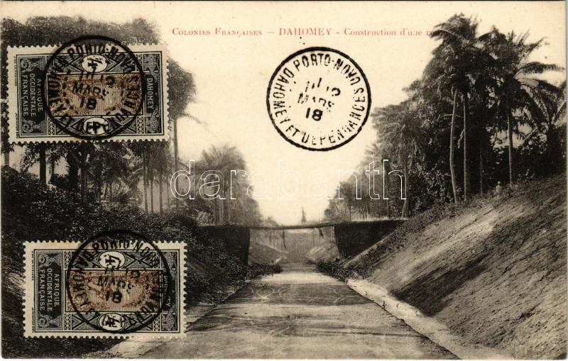 Dahomey, Construction d'une route / road building