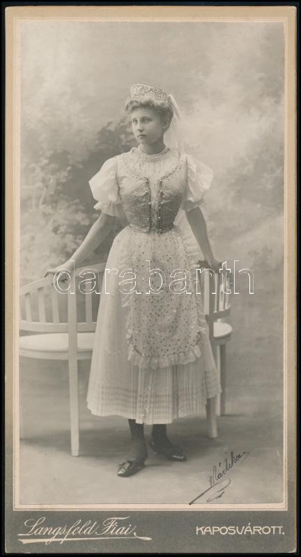 cca 1910 Kaposvár, Langsfeld Mór Fiai fényképészeti műtermében készült keményhátú vintage fotó, 20,7x11 cm