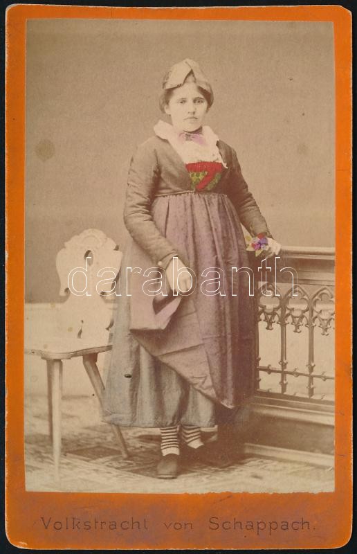 cca 1870 Kézzel színezett, vizitkártya méretű, keményhátú vintage fotó, 10x6,4 cm