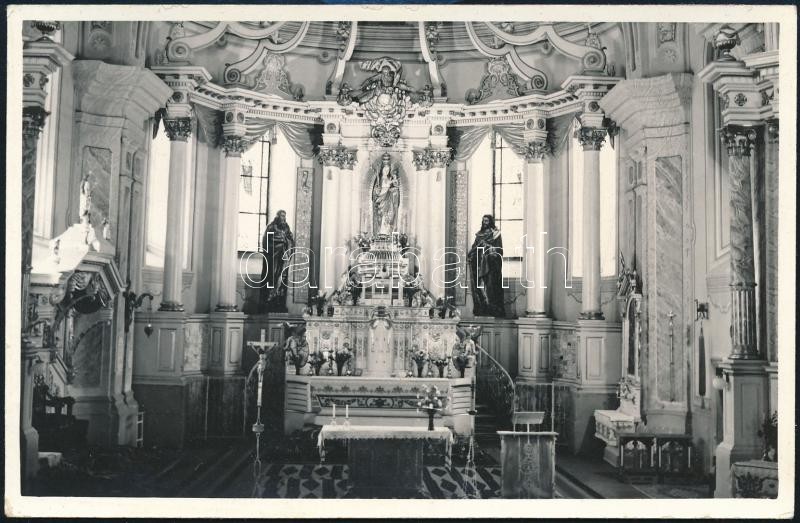 cca 1986 Csíksomlyói templom belseje és története, feliratozott vintage fotó, 9x14 cm