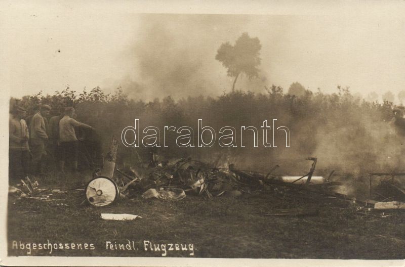 Abgeschossenes feindl. Flugzeug / crashed in enemy airplane, Lezuhant ellenséges repülőgép