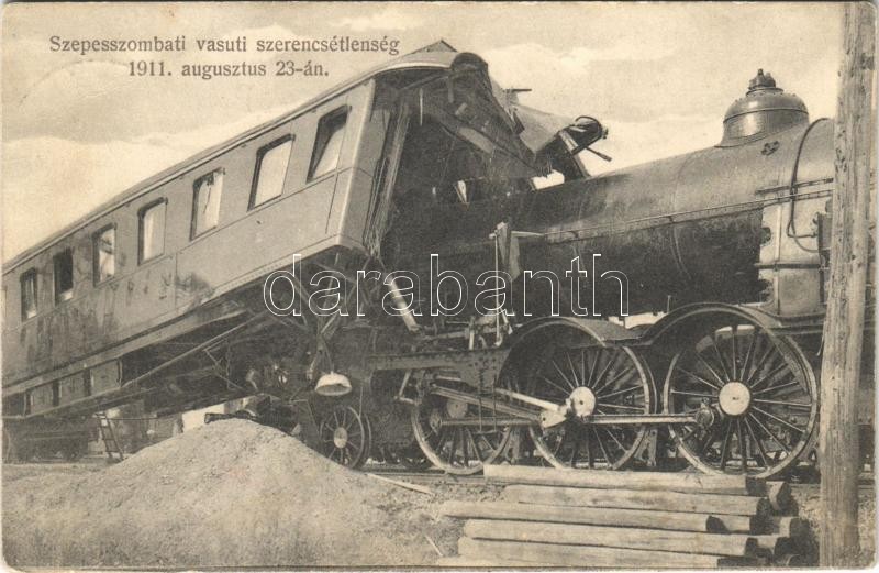 1911 Szepesszombat, Spisská Sobota; augusztus 23-i vasúti szerencsétlenség. Hensch Ede fia kiadása / railway accident, destroyed train