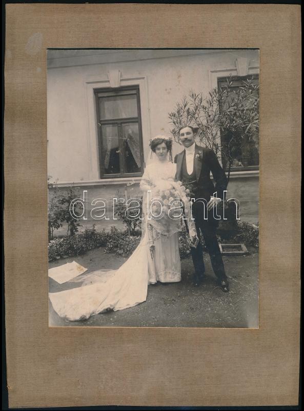 cca 1905 Szombathely, Pataki fényképész hidegpecsétjével jelzett vintage fotó, 19,4x14,8 cm, karton 28x21 cm
