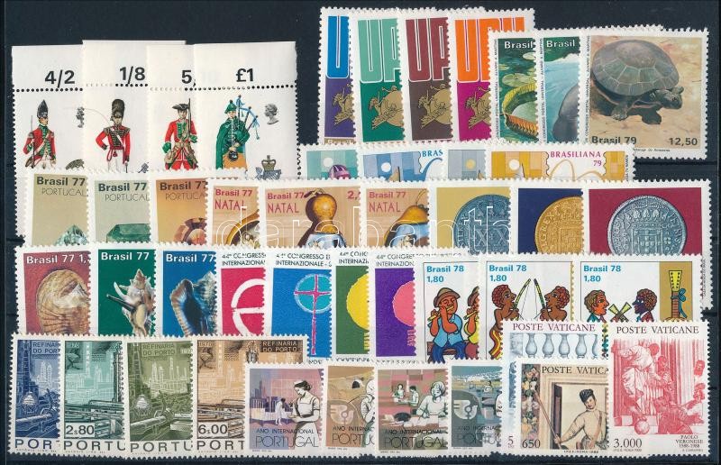 45 different stamps + 3 different blocks, Vegyes külföldi bélyegek 2 stecklapon: 45 klf bélyeg és 3 klf blokk, közte jobb motívumok