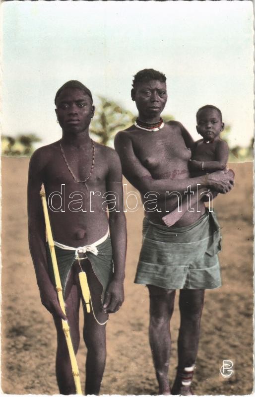 Guinée Francaise. Types de Coniaguis / French Guinea, Coniagui people, half-nude woman, West African folklore, French Guinea, Coniagui család, félmeztelen nő, nyugat-afrikai folklór