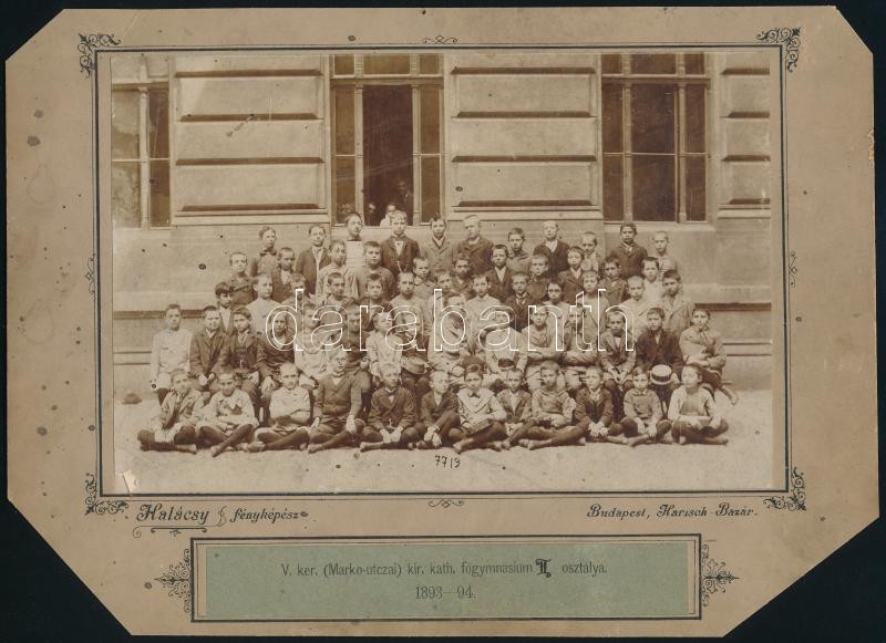1894 Budapest, a Markó utcai Főgimnázium II. osztályának csoportképe, Halácsy fényképész felvétele, 13,8x20,5 cm, karton 19,5x27 cm