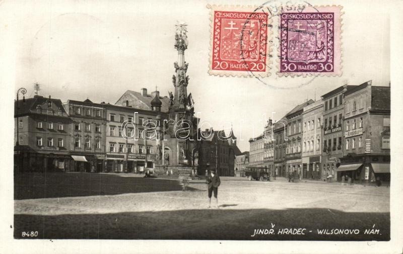Jindrichuv Hradec, Wilsonovo Nám. / square, autobus, Hotel Kasper, shop of J. Svaton So. Stpl