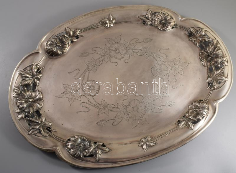 Szecessziós ezüst (Ag) szervírozótálca, áttört plasztikus virágmintával díszítve. Bécs, 1872-1922 közötti fémjel, 800 ezrelékes ezüst, FR mesterjegy, 53x39 cm, nettó 1446g