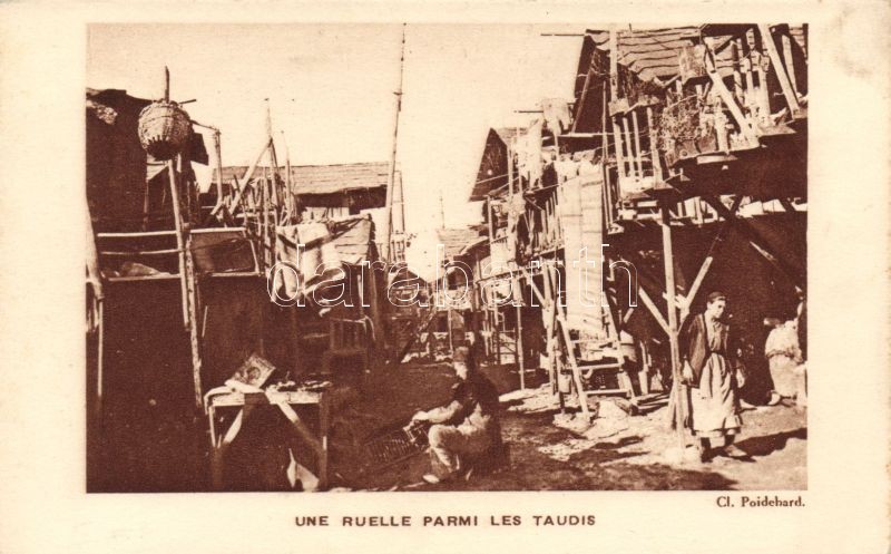 Mission Arménienne des Jésuites Francais en Syrie / Syrian alley among the slums, folklore