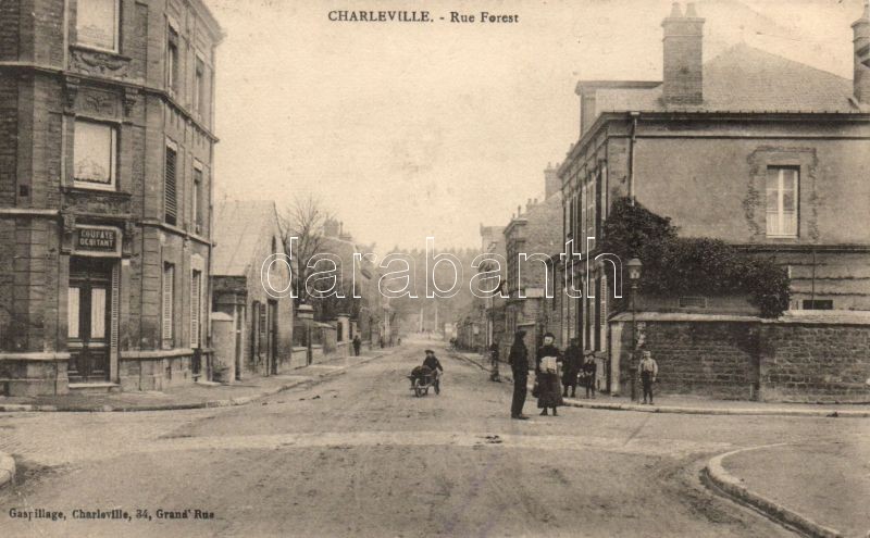 Charleville, Rue Forest / street