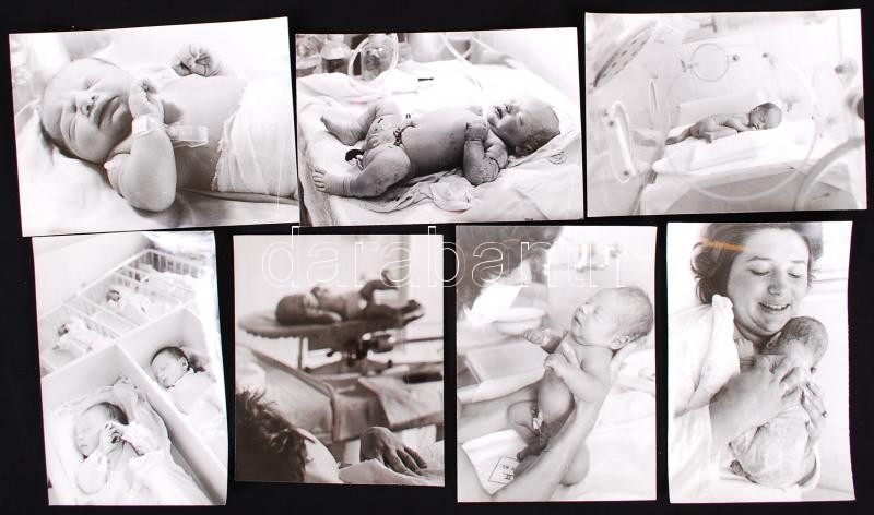 Gyermek születik, 11 db fotó,  magyar fotográfia szociofotó korszakából, 18x24 cm